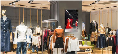 AOC全屏赋能智慧零售生态创新，助力服装服饰零售店铺智慧化转型