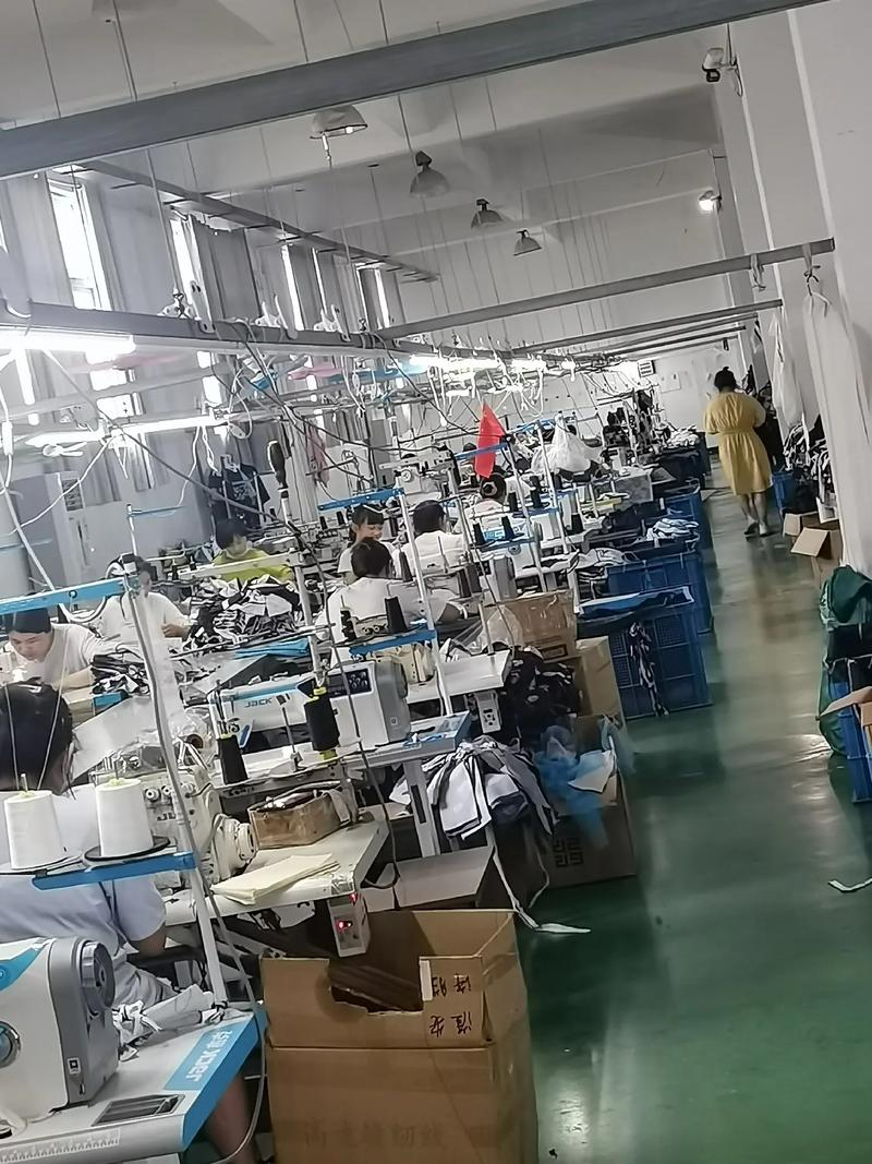 带你走进服装厂 探索服装服饰零售背后的故事
